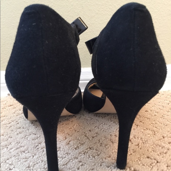Ann Taylor Black Heels - Picture 4 of 5